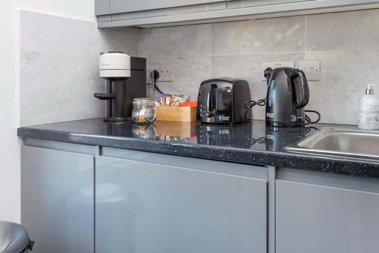 Taylor'S Apartment Wimbledon Londra Dış mekan fotoğraf