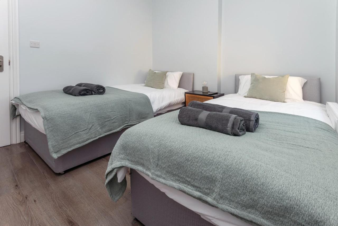 Taylor'S Apartment Wimbledon Londra Dış mekan fotoğraf